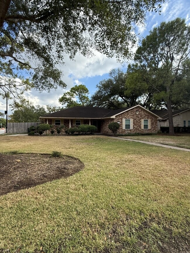 Building Photo - 5103 Encino Ct