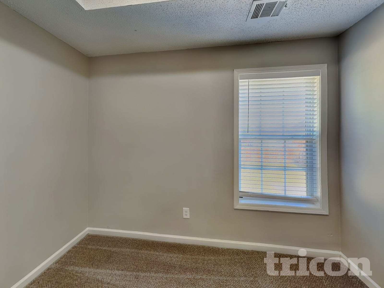 Building Photo - 1806 Dalton Way