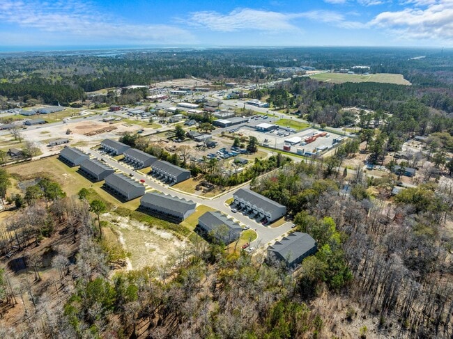 Building Photo - 148 Aspen Rd