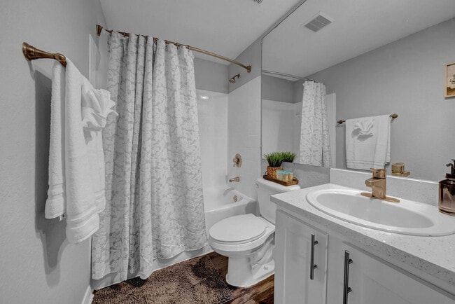 Building Photo - 7628 Southern Brook Bend
