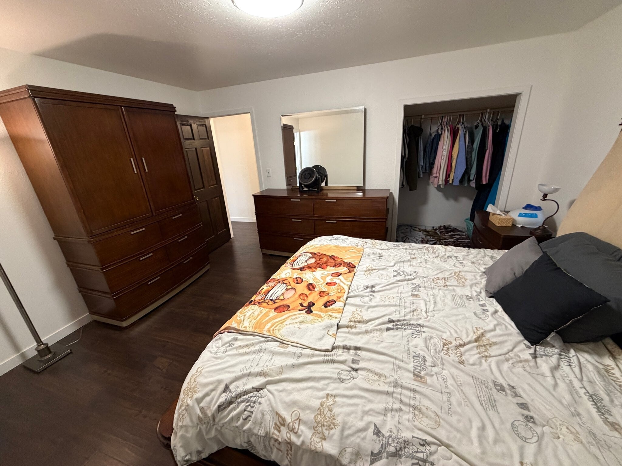 Building Photo - 127 Goodall St