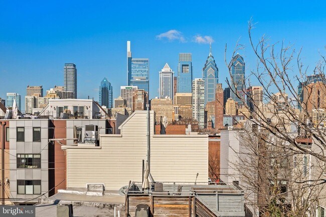 Building Photo - 1017 S Bouvier St