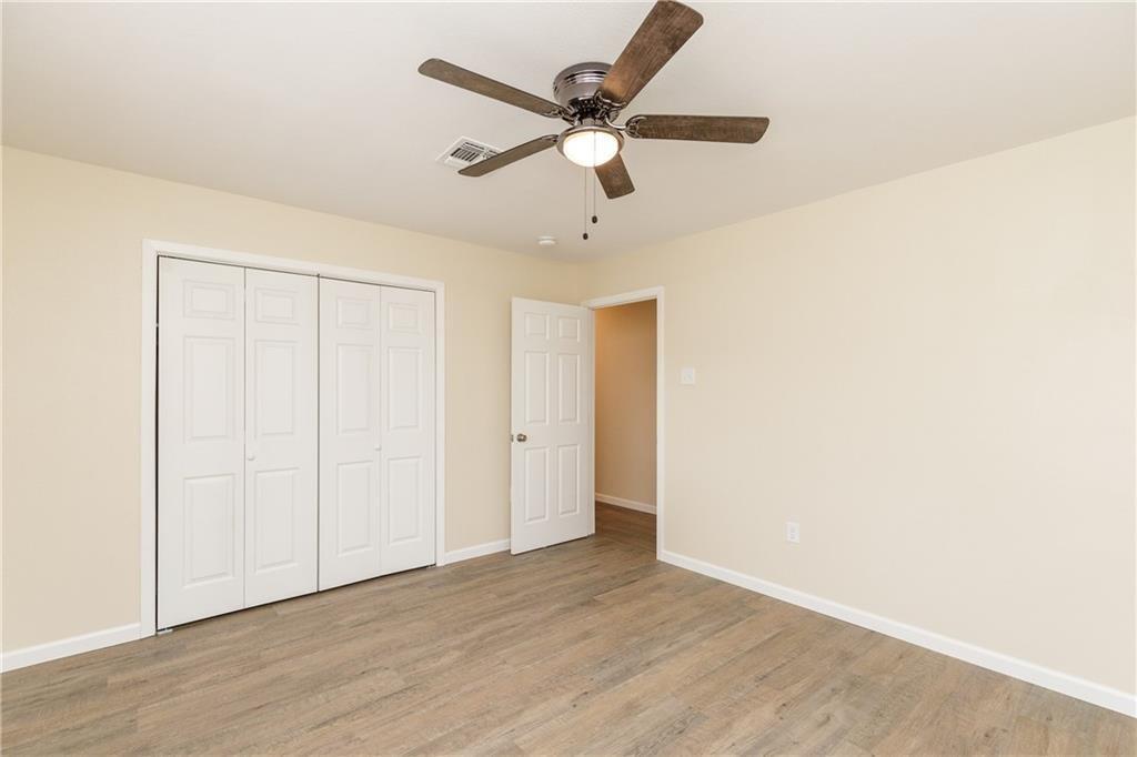 Building Photo - 3725 Kingston Dr