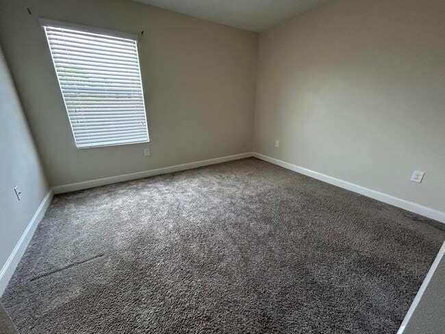 Building Photo - 10021 Love Story St