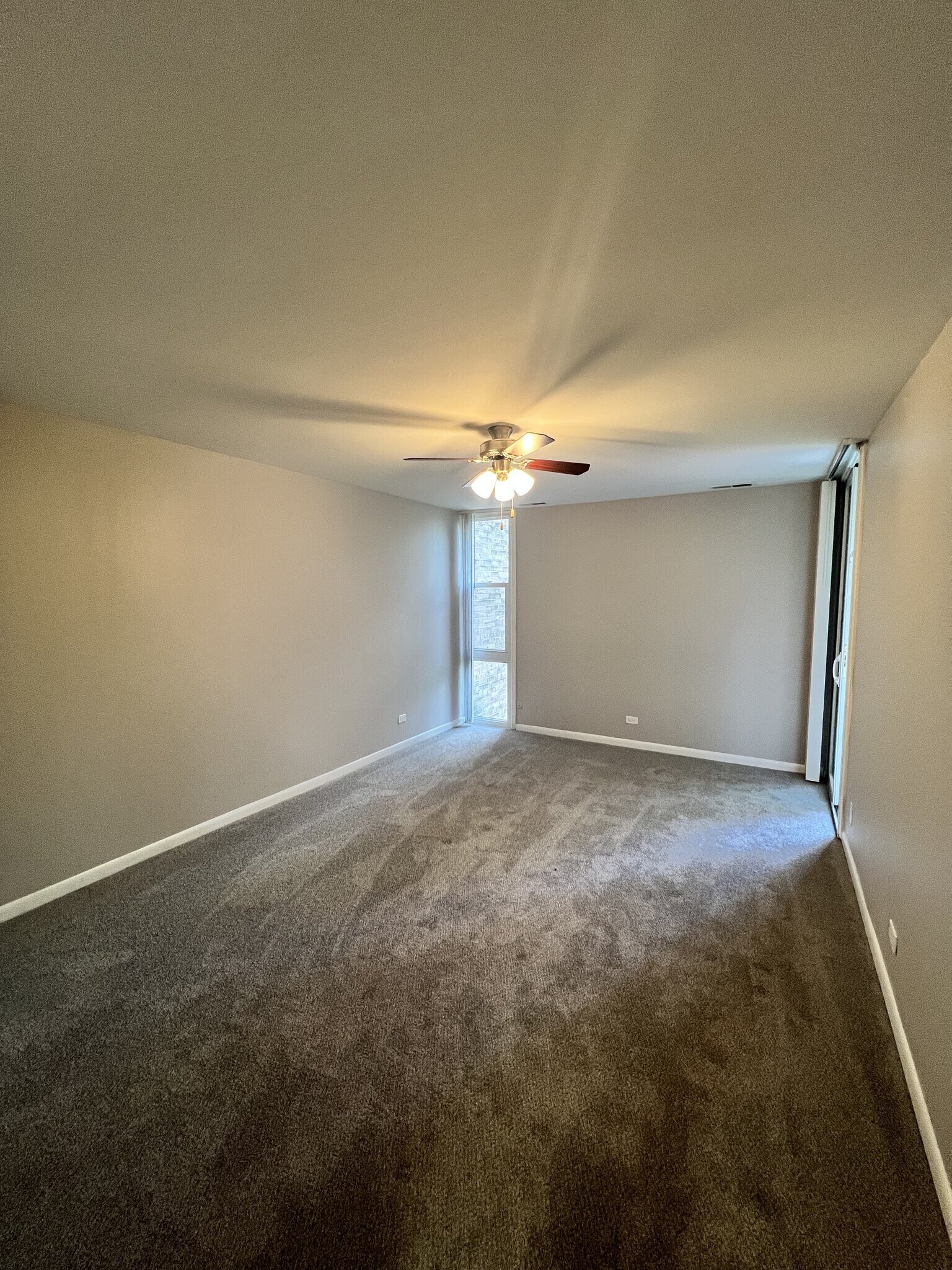 Building Photo - 5750 Abbey Dr