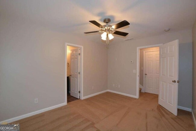 Building Photo - 3019 Liberty Way NW