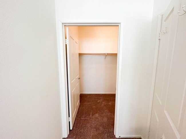 Building Photo - COMING SOON! * RARE OPPORTUNITY * SENIOR (55+) ROOM FOR RENT IN PRISTINE GATED COMMUNITY IN MENIFEE!