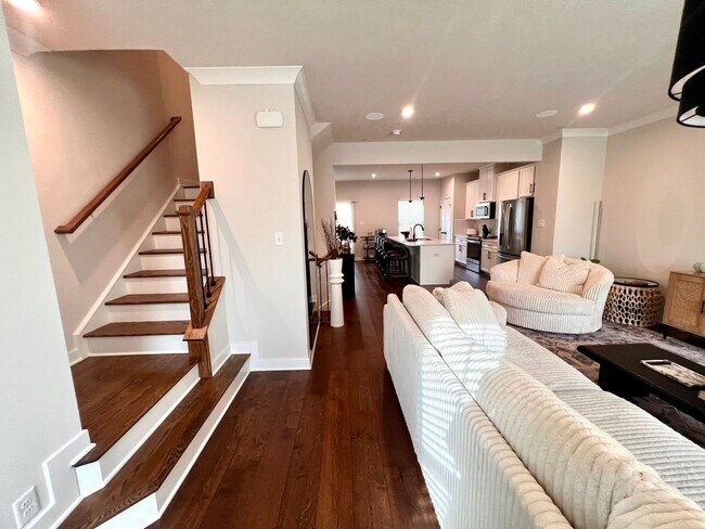 Building Photo - Canonsburg - 3 Bedroom 2.5 Bathroom Townhome For Rent