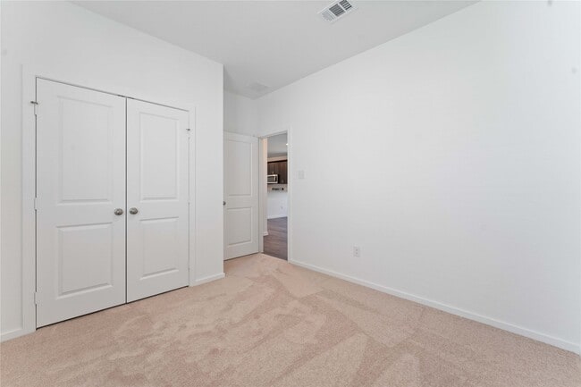 Building Photo - 24649 Cascade Haven Rd