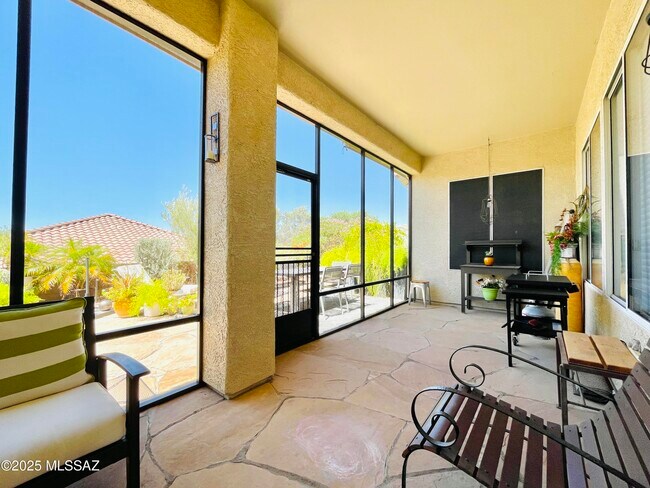 Building Photo - 13045 N Burrobush Loop