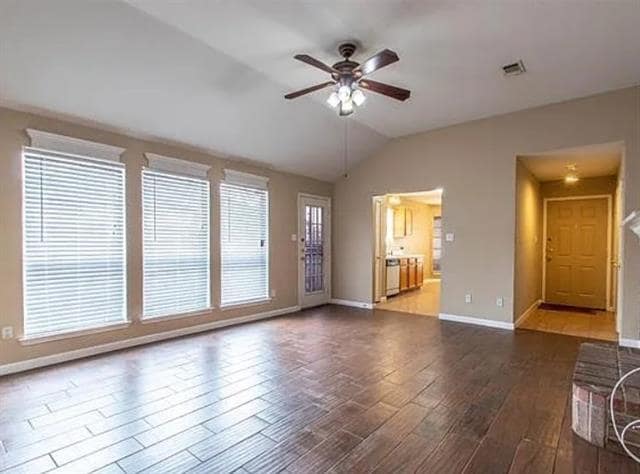 Building Photo - 816 W Colony Dr