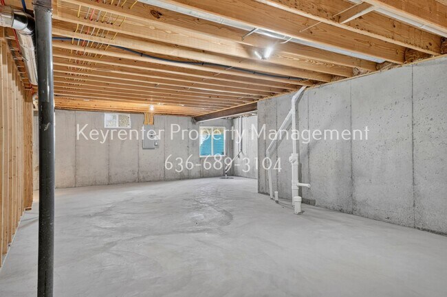 Building Photo - 926 Townhouse Ln