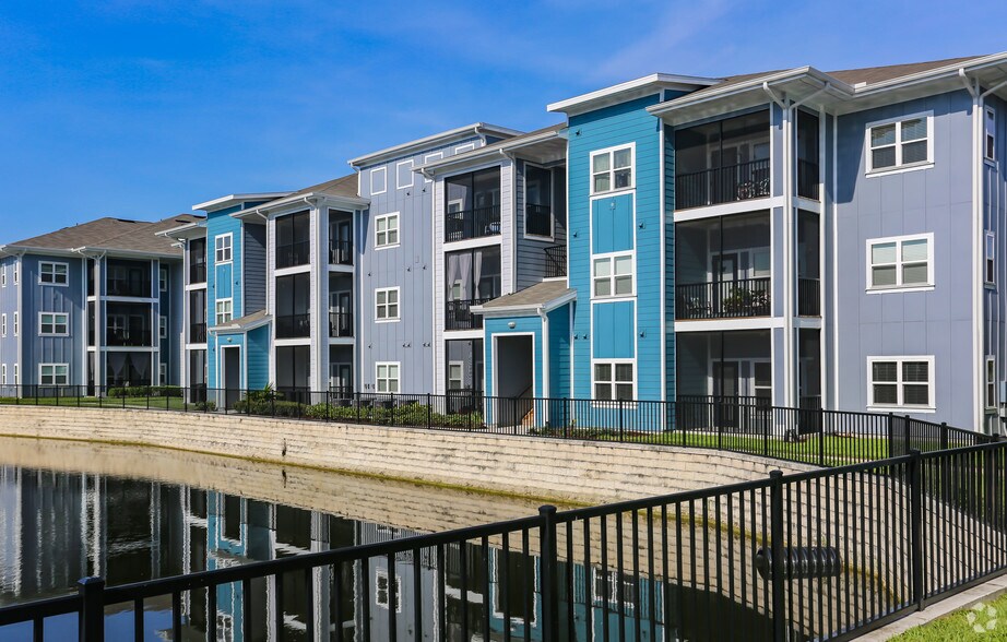 Building Photo - Eastmar Commons