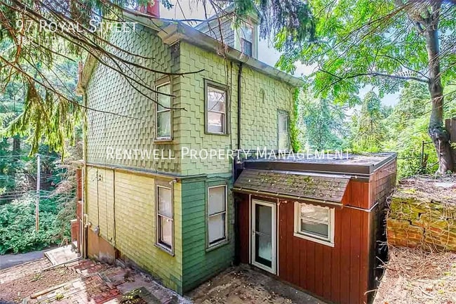 Building Photo - 97 Royal St