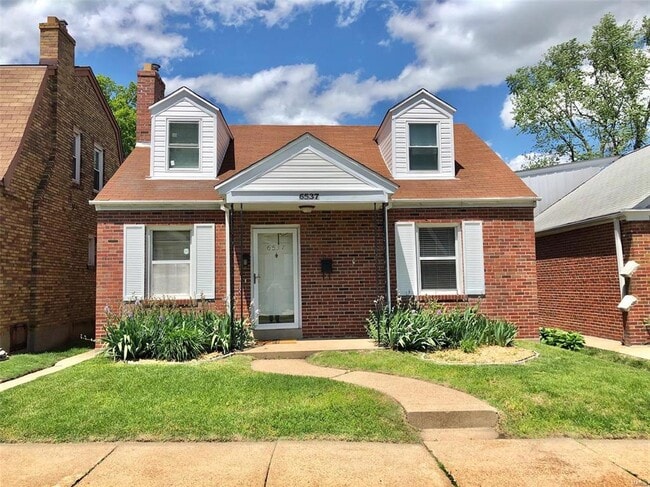 Building Photo - 6537 Mardel Ave