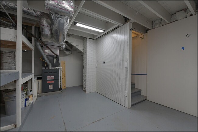 Building Photo - 1420 Hawthorne St