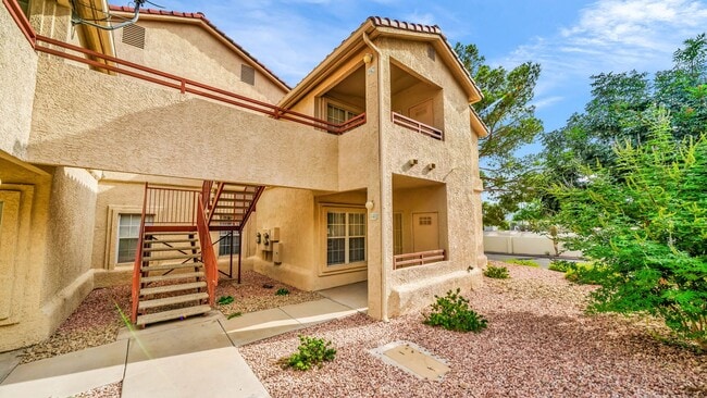 Primary Photo - 520 Arrowhead Trail