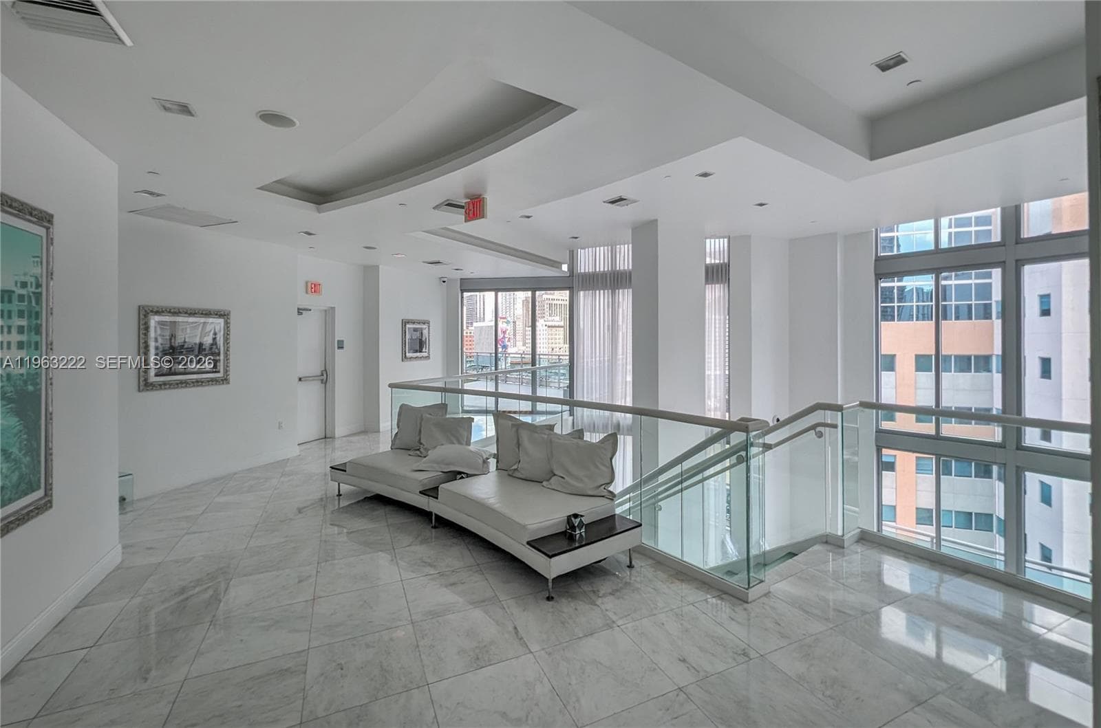Building Photo - 350 S Miami Ave
