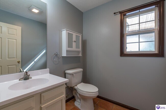 Building Photo - 435 Schlaefer Way