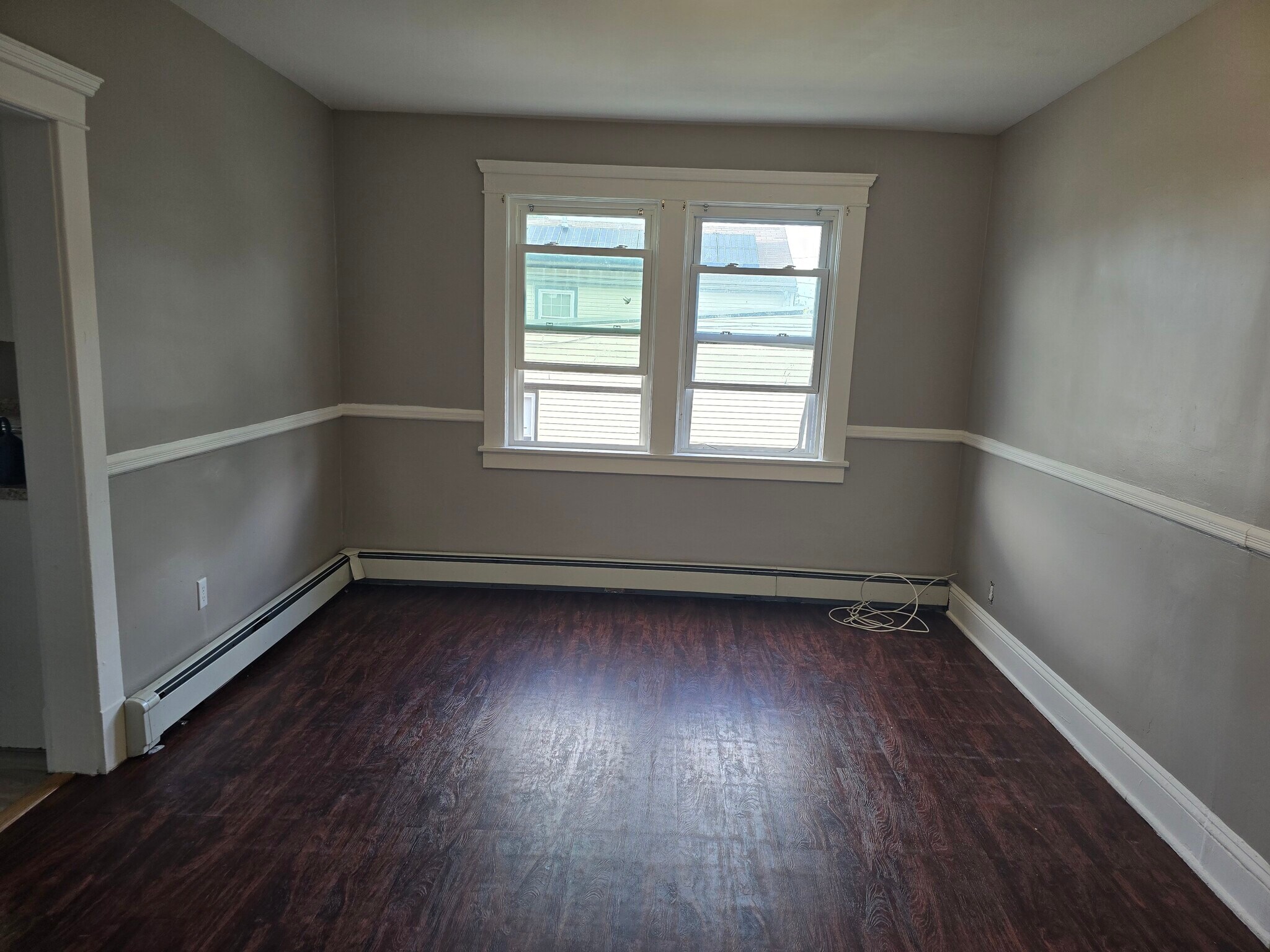 Building Photo - 450 Hall Ave