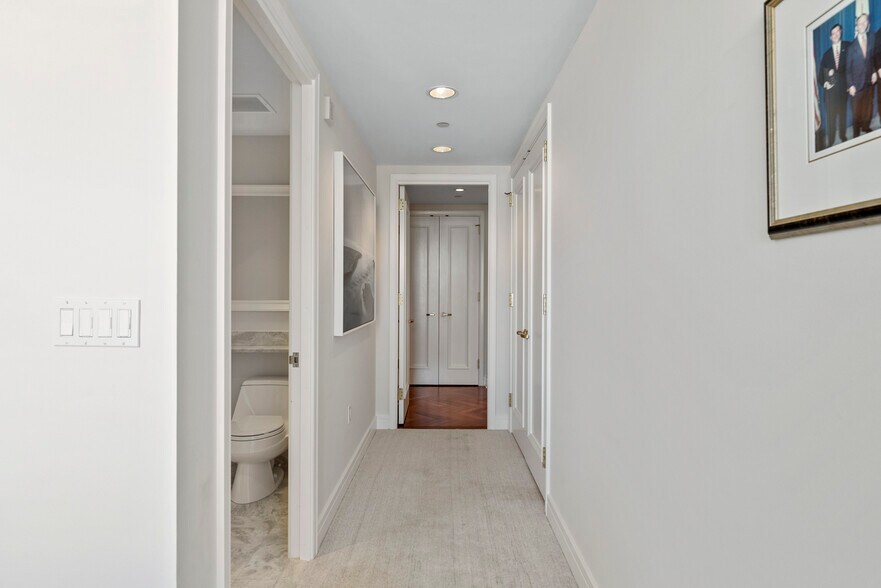 Building Photo - 765 Market St