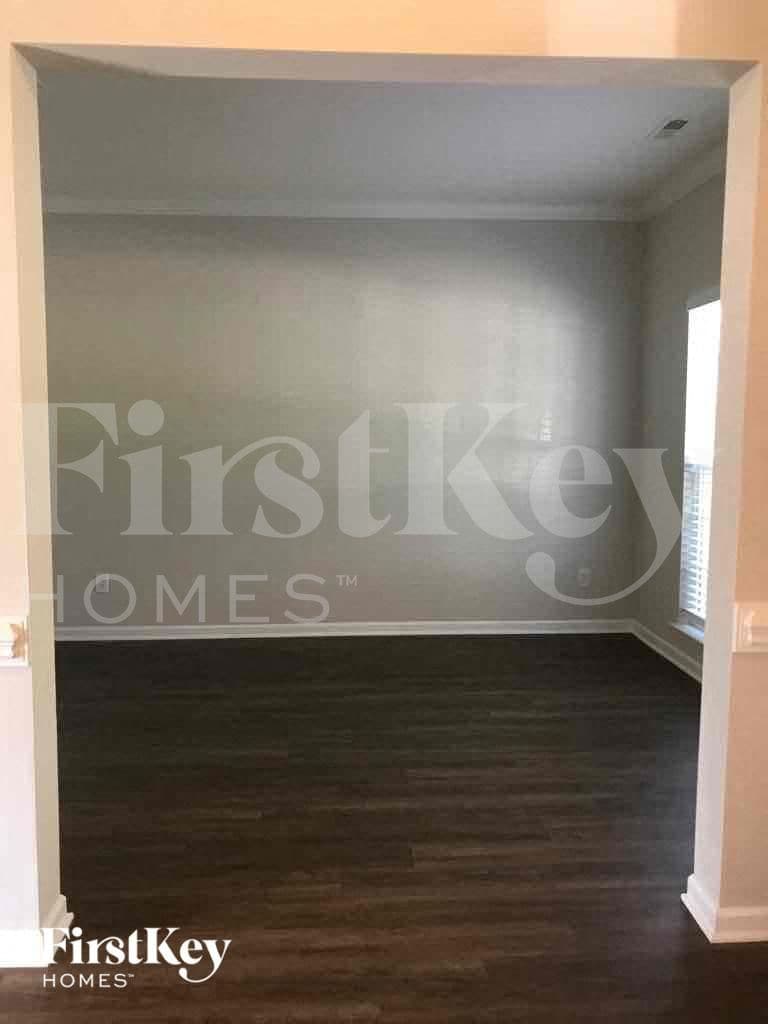 Building Photo - 4204 Laurel Ridge Cir