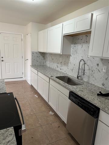 Building Photo - 620 N Nursery Rd