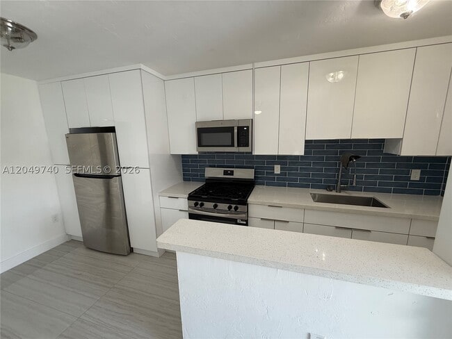 Building Photo - 7441 SW 59th St