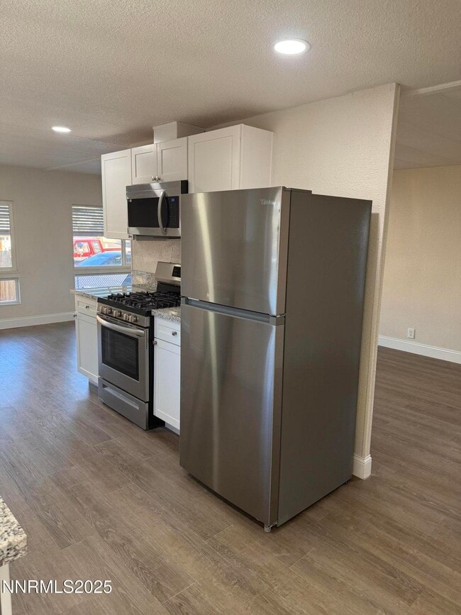 Building Photo - 315 Capella Dr