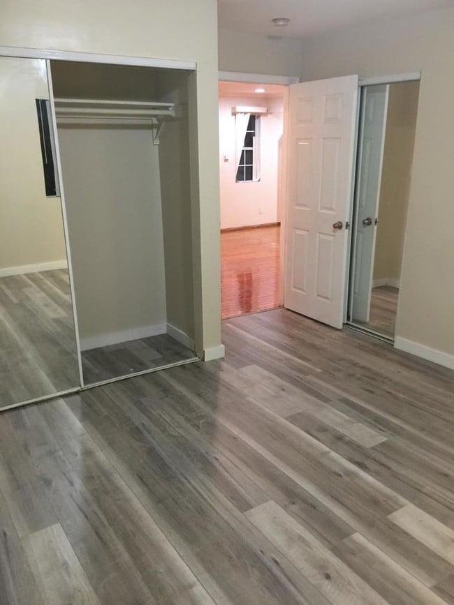 Master with two closets - 349 W Lomita Ave