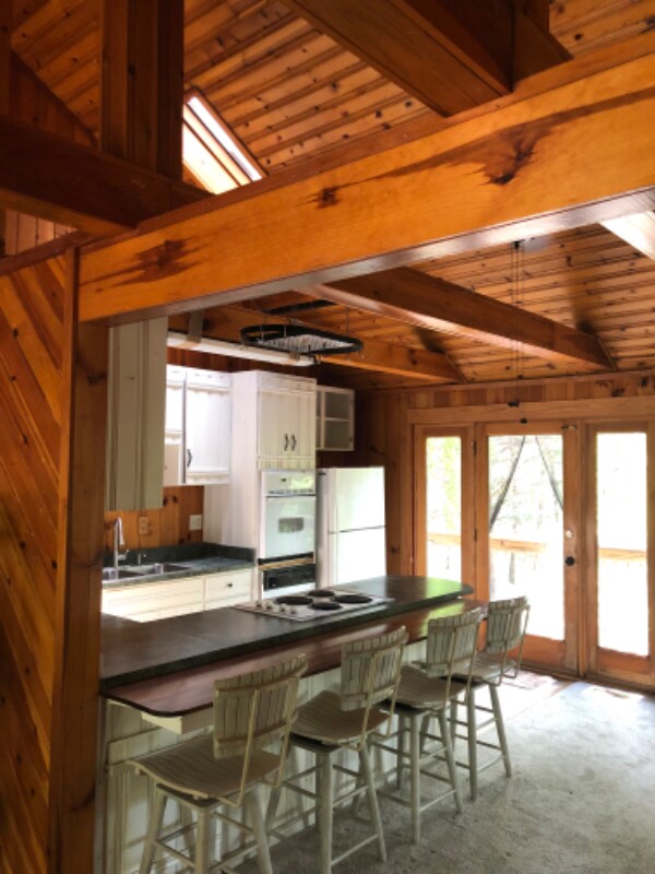 Building Photo - 107 Rockcrest Ridge