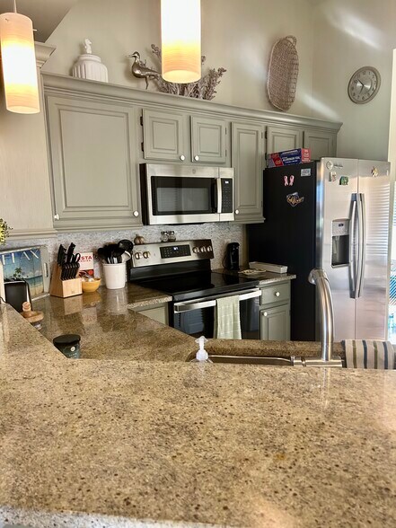 Building Photo - 9855 Costa Mesa Ln