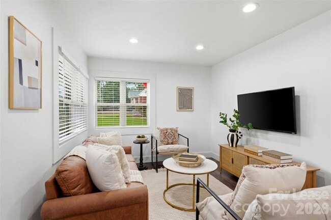 Building Photo - 1642 Washington Ave