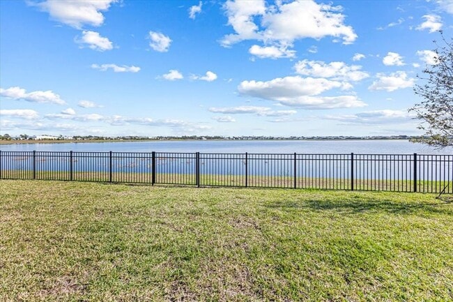 Building Photo - 8568 Shr Lk Dr