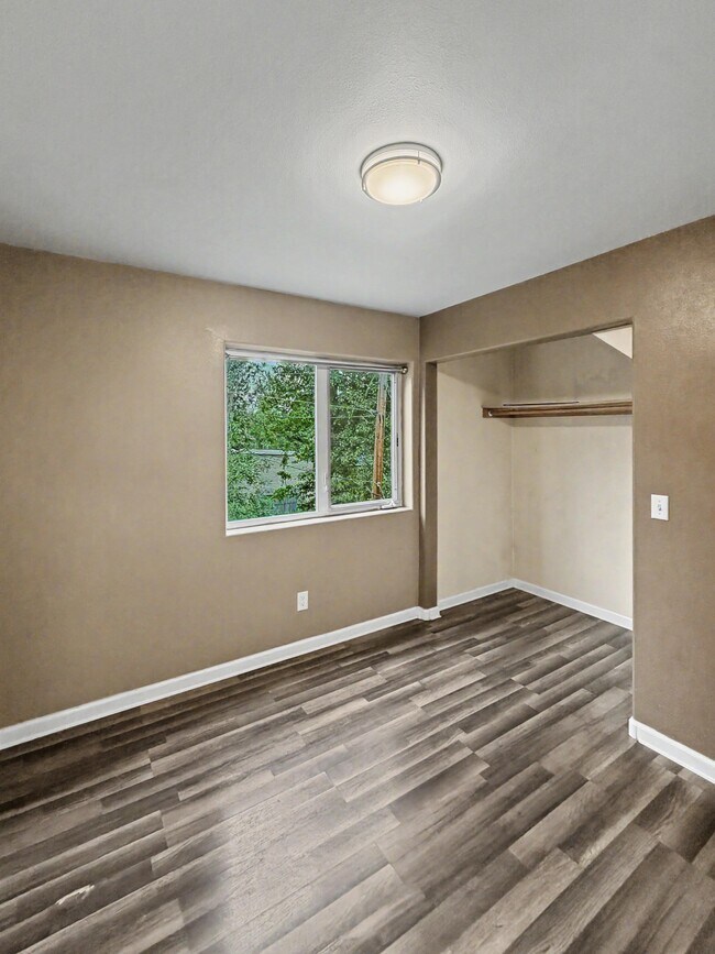 Building Photo - 7660 Boundary Ave