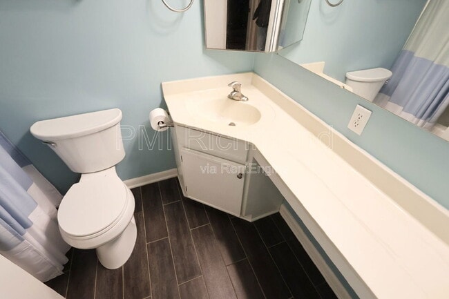 Building Photo - 2113 Turtle Run Dr