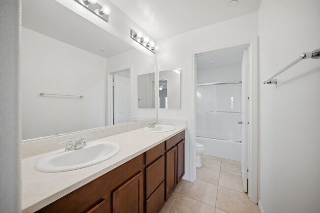 Building Photo - 3695 Bur Oak Rd