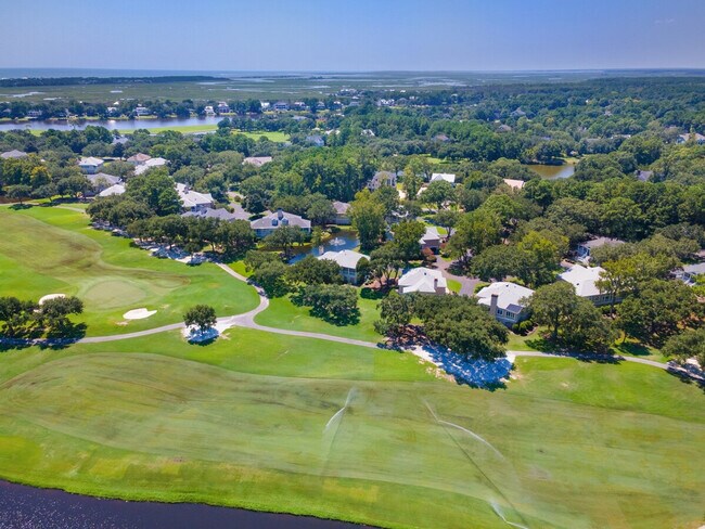 Building Photo - 723 Bonnyneck Dr