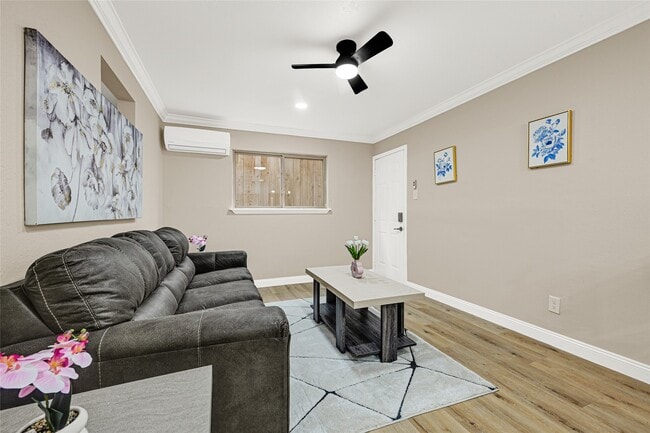 Building Photo - 1603 Welch St