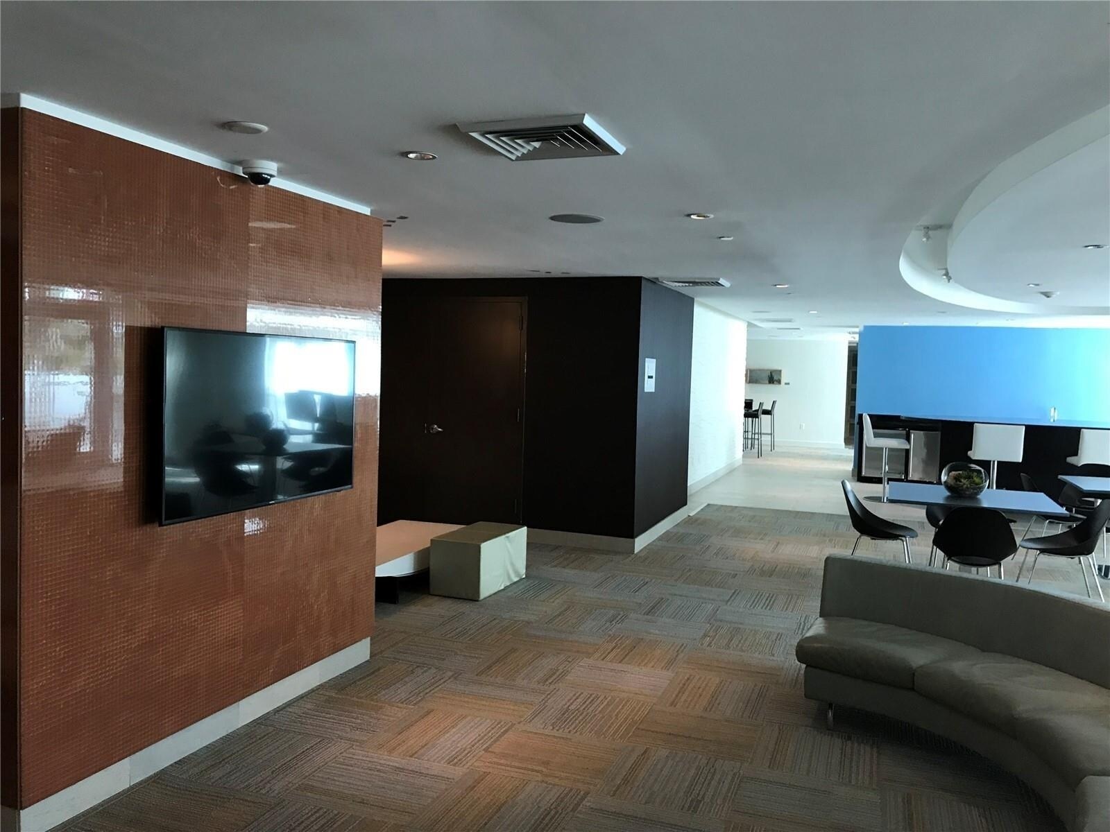 Building Photo - 951 Brickell Ave