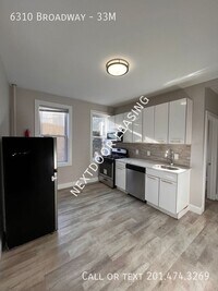 Building Photo - 6310 Broadway-33M