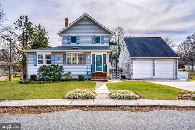 Building Photo - 427 Greenwood Rd