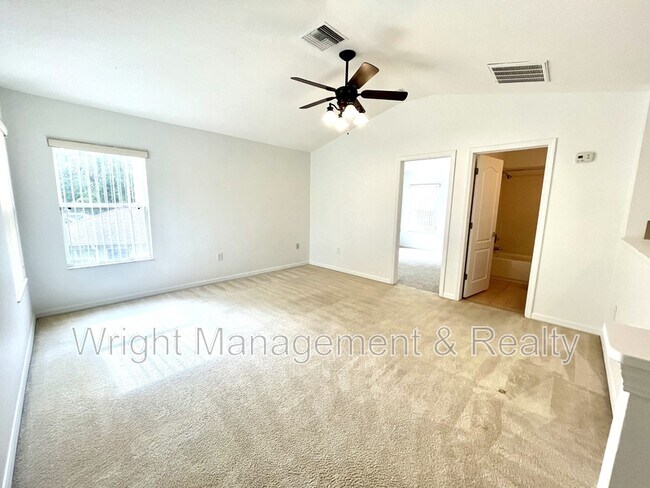Building Photo - 15902 Cedar Elm Terrace