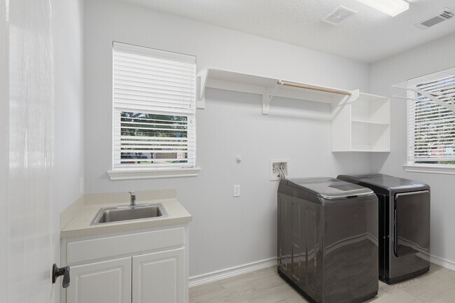 Building Photo - 19114 Canyon Vista Ct