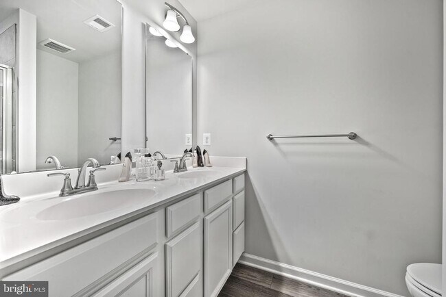 Building Photo - 68 Caswell Dr