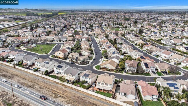 Building Photo - 1124 Europena Dr