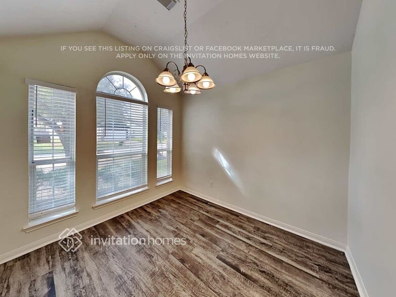 Building Photo - 11031 Overland Trail Dr