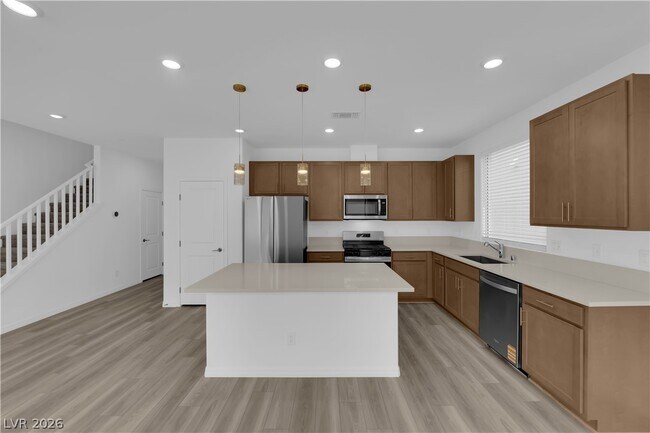 Building Photo - 10239 Estancia Hl St