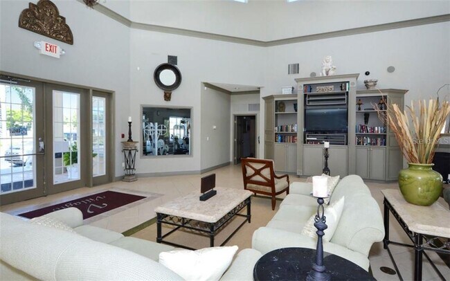 Building Photo - 2950 Viscaya Pl