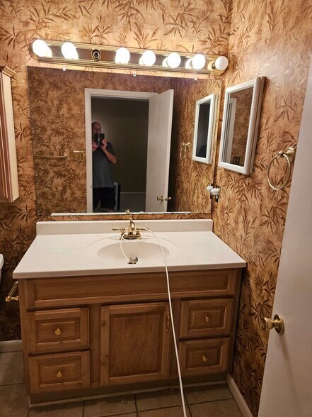 Building Photo - 465 Pebble Creek Dr